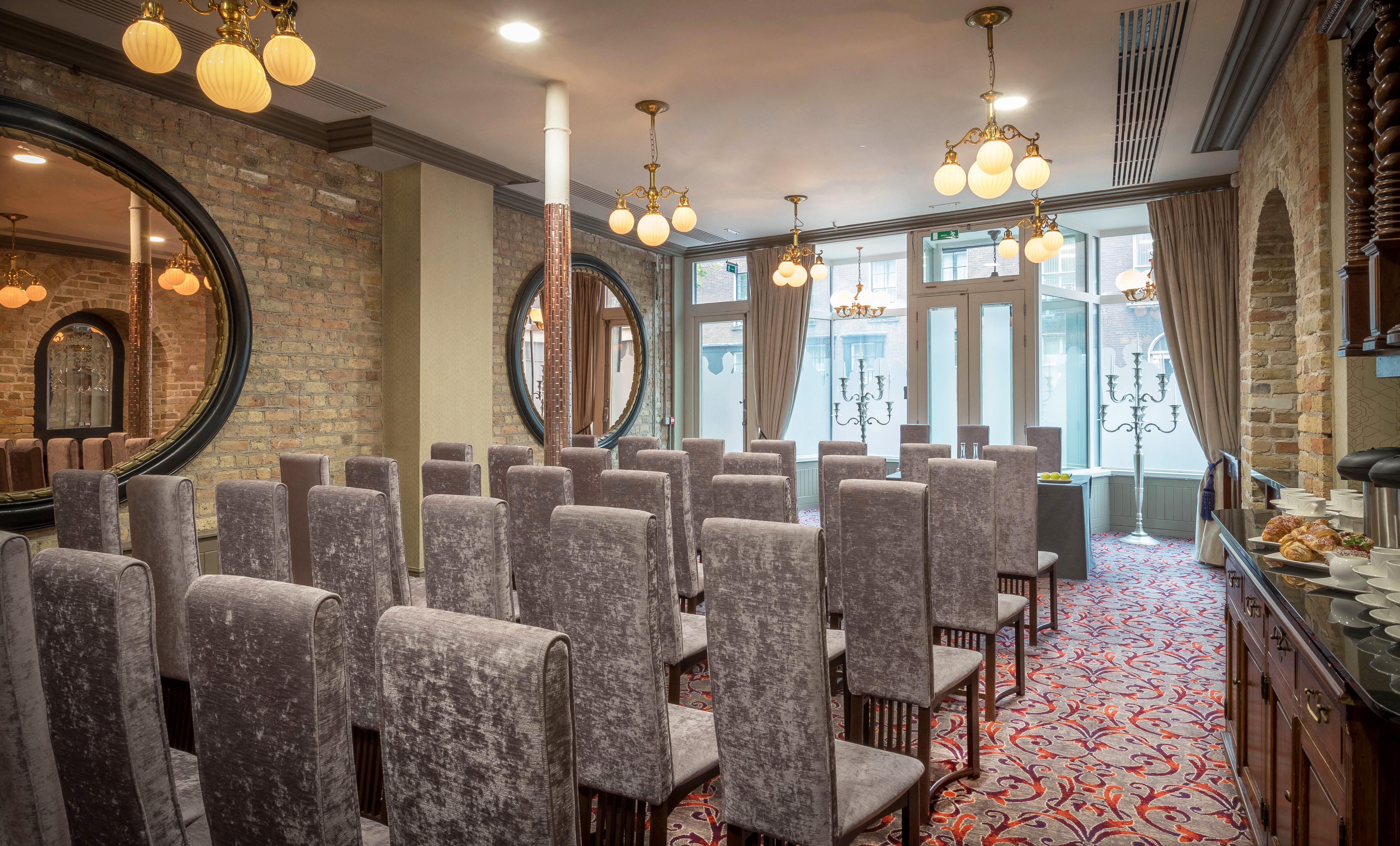 The Trinity City Hotel Dublin Bagian luar foto